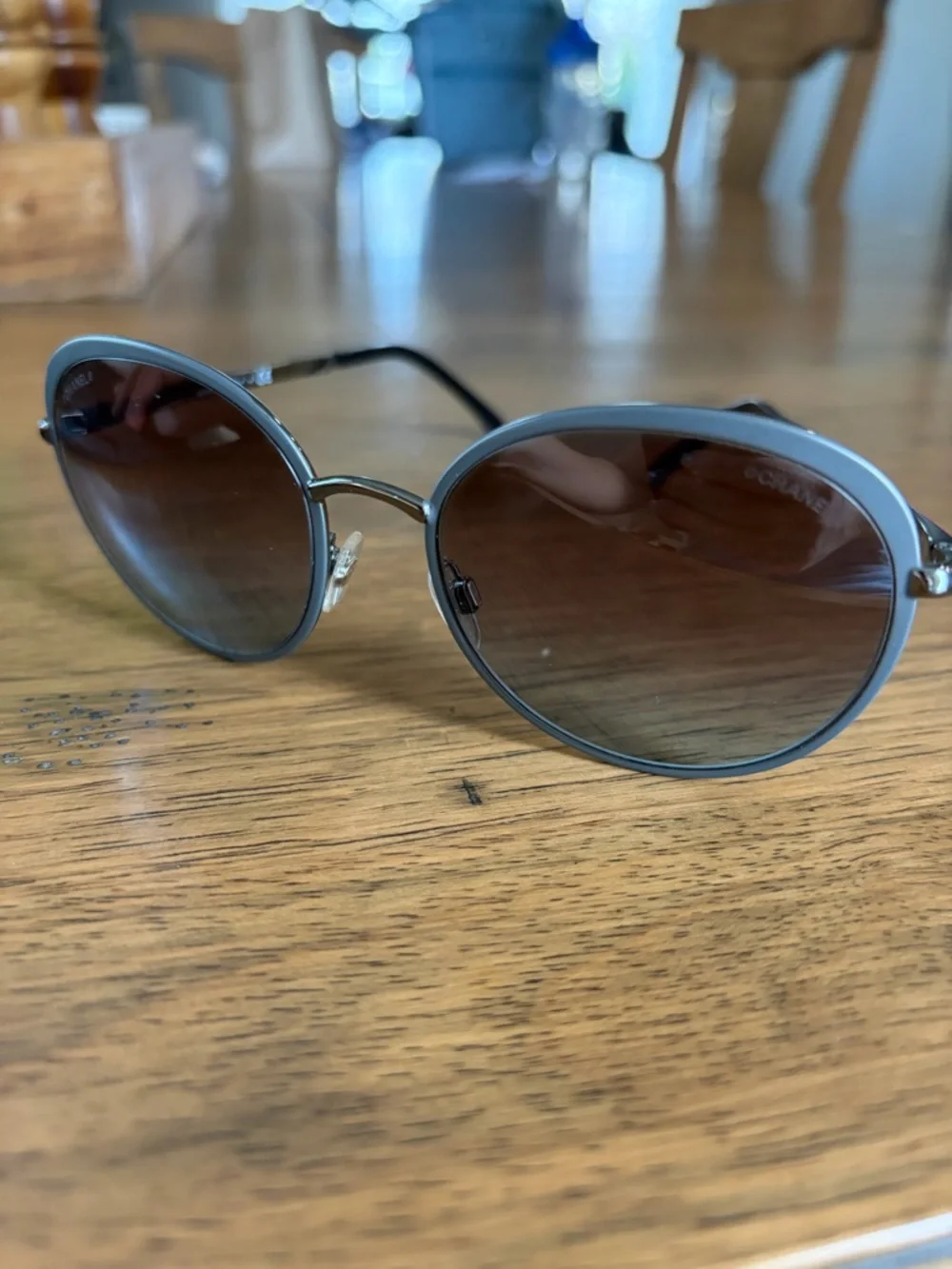 CHANEL Round Silver Metal Sunglasses with Dark Gradient Lenses - Picture 7 of 8